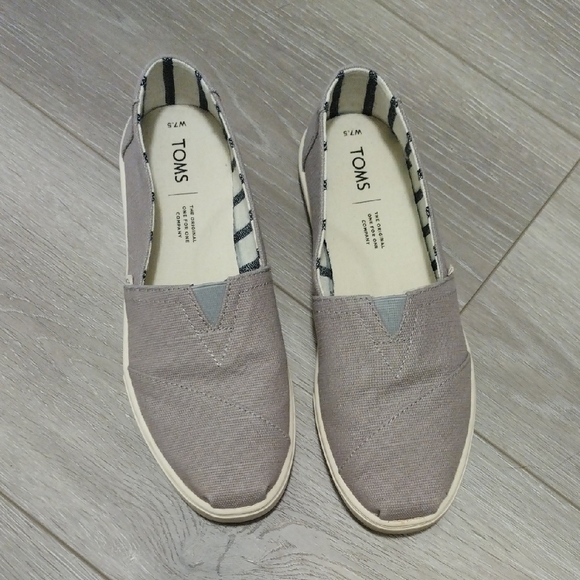 Toms Shoes - TOMS Gray Canvas Slip-On Shoes